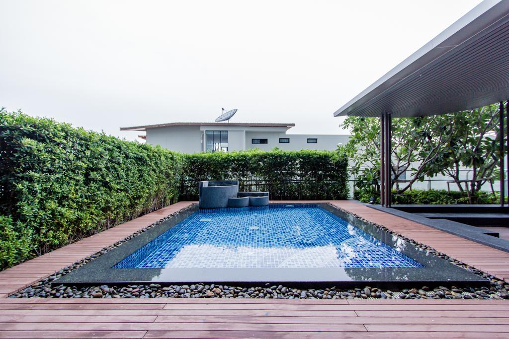 Baan Kiang Fah Apartment By Patcha HHQ Extérieur photo